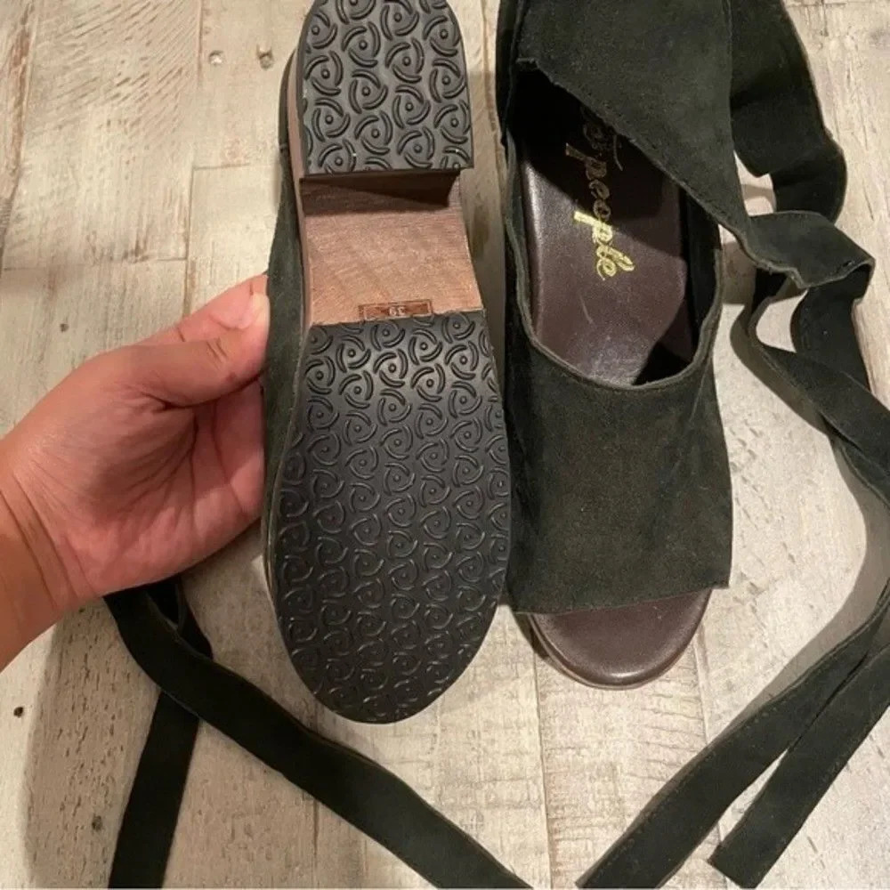 Free People Olive Wood Suede Wrap Heels Size 8 - Picture 4 of 5